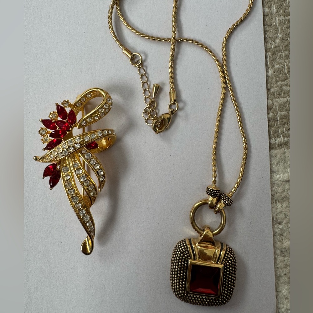 Red necklace and brooch set